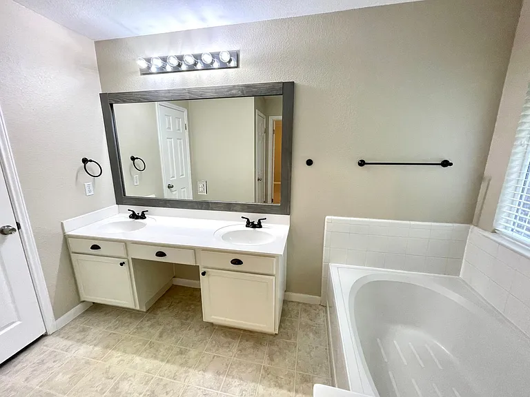 228 Chandler Crossing Trl — Photo 11