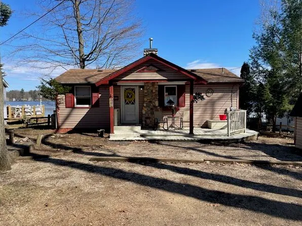 9177 Burda St, Grand Junction, MI 49056