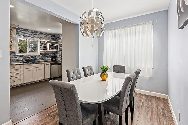 3 bed, 1.0 bath, $5,825 — Photo 3