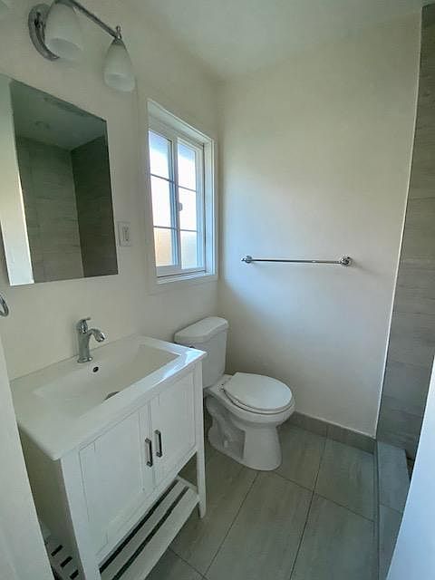 1st image of 401 Norman Dr #6