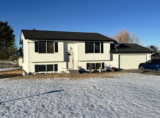 690 Eastlake Dr, Spring Creek, NV 89815