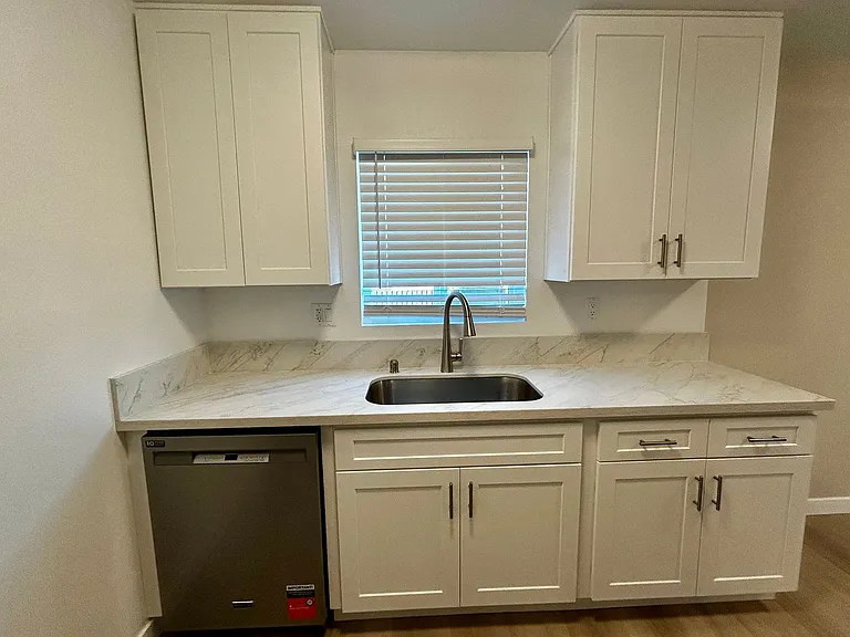 10782 Walnut Street — Photo 7