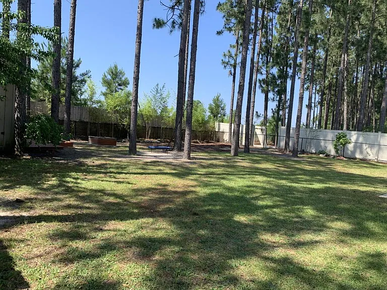 2827 Aristocrat Ln — Photo 22