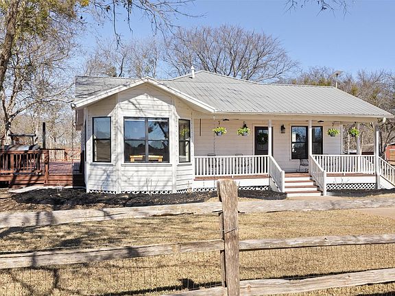 3rd image of 13590 Ranch Road 2338