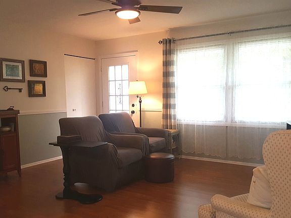 5th image of 513 W Haven Ave