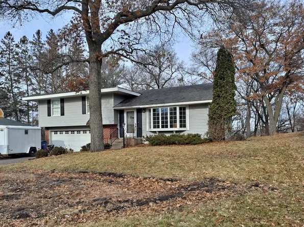 1737 Woodland Rd, Saint Cloud, MN 56304