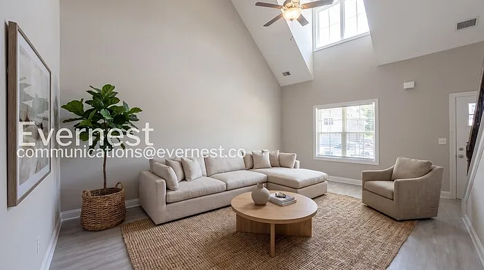 5 bed, 2.5 bath, 2200 sqft, $2,795 — Photo 2