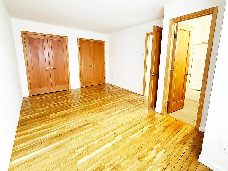 72 E Main St #9 — Photo 9