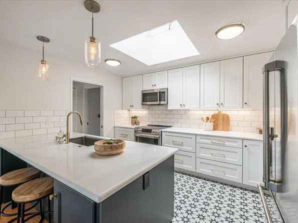 45 Knollwood Drive, San Rafael, CA 94901