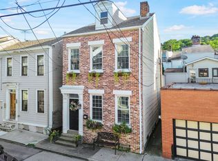 1808 Harcum Way, Pittsburgh, PA 15203
