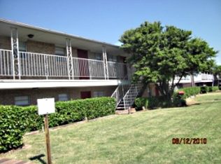 7215 N Macarthur Blvd, Warr Acres, OK 73132