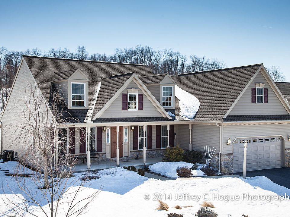 1st image of 66 Apple Blossom Ln