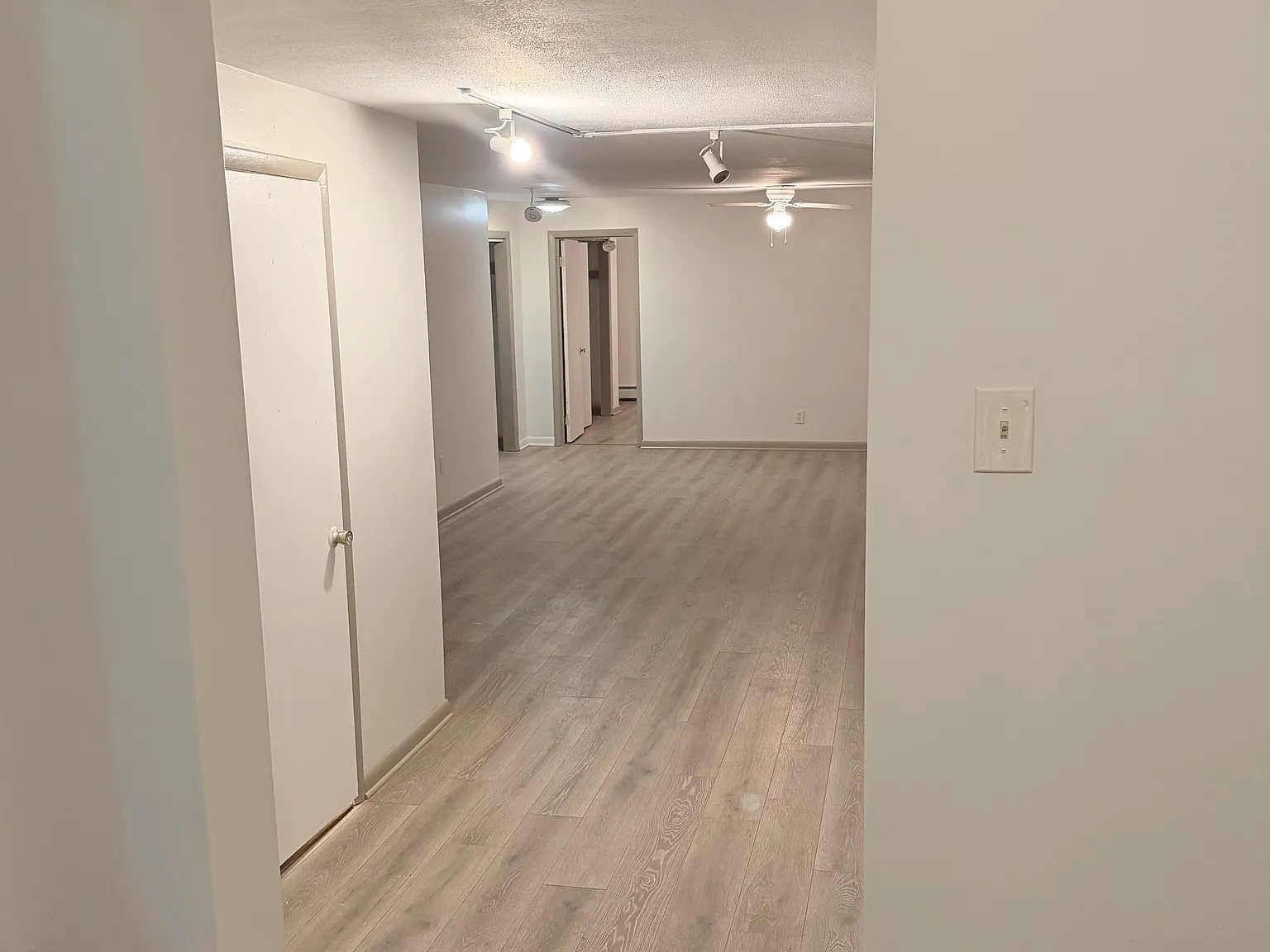 2 bed, 1463 sqft, $1,700 — Photo 4