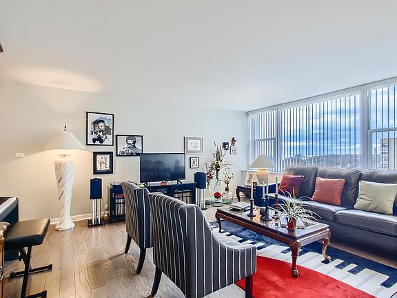 4th image of 4250 N Marine Dr APT 1004