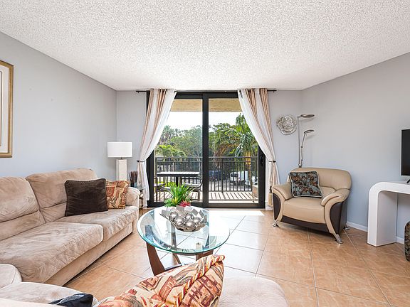 3rd image of 3912 S Ocean Blvd APT 208