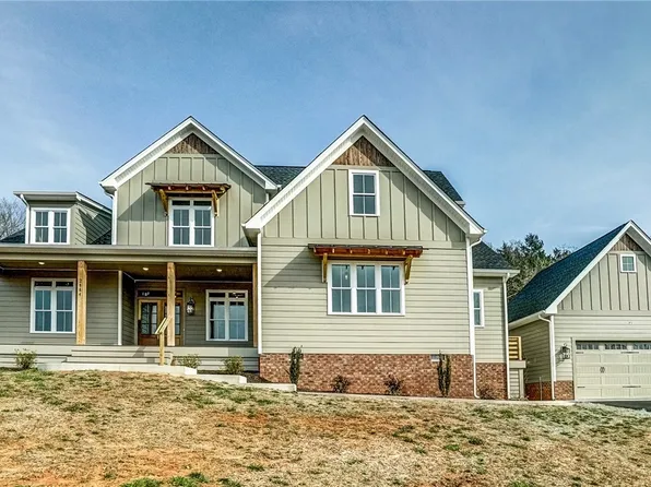 2884 Swanns Peak Cv, Goochland, VA 23063