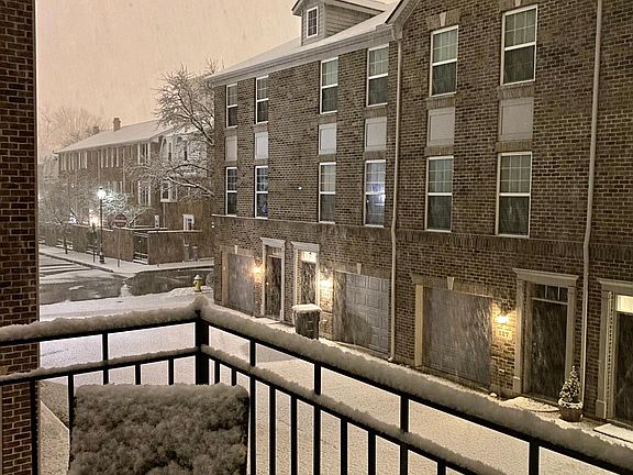 4th image of 219 Brickstone Ct