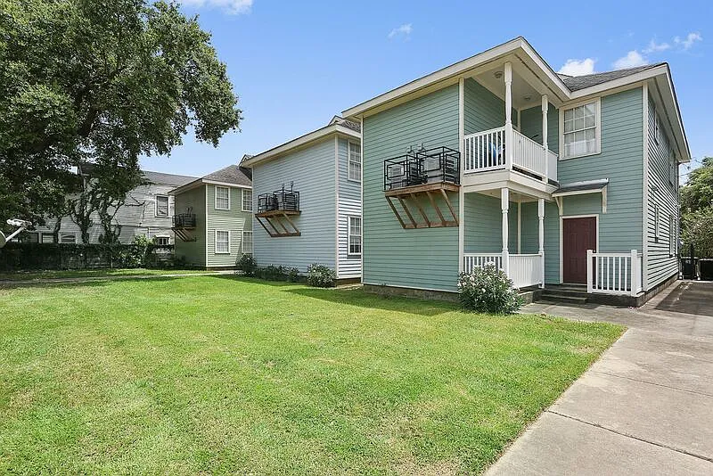 2 bed, 1.0 bath, 800 sqft, $1,425 — Photo 3