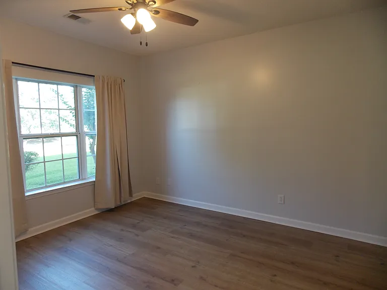 3919 Gladiola Ct #101 — Photo 12
