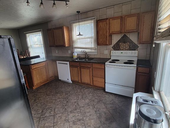 2nd image of 1711 11th Ave