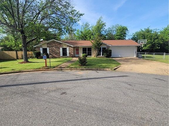 2nd image of 406 25th Pl
