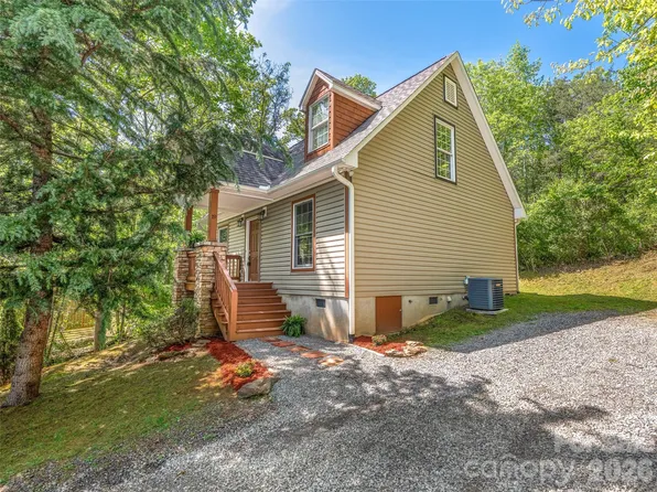 19 Stone Cottage Ln, Asheville, NC 28806