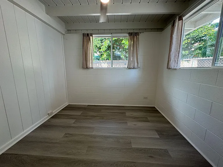 2326 Rose St — Photo 7