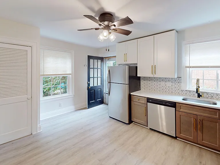 Beautifully Renovated Kitchen Beautifully Renovated Kitchen