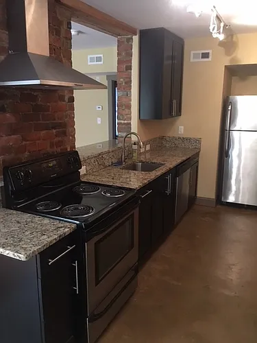 321 West Franklin Street Photo 1