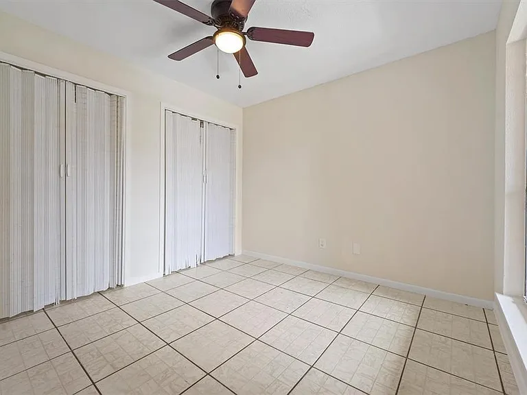 10855 Meadowglen Ln #1131 — Photo 7