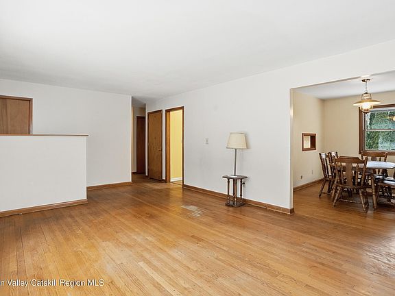 5th image of 14 Parkside Drive