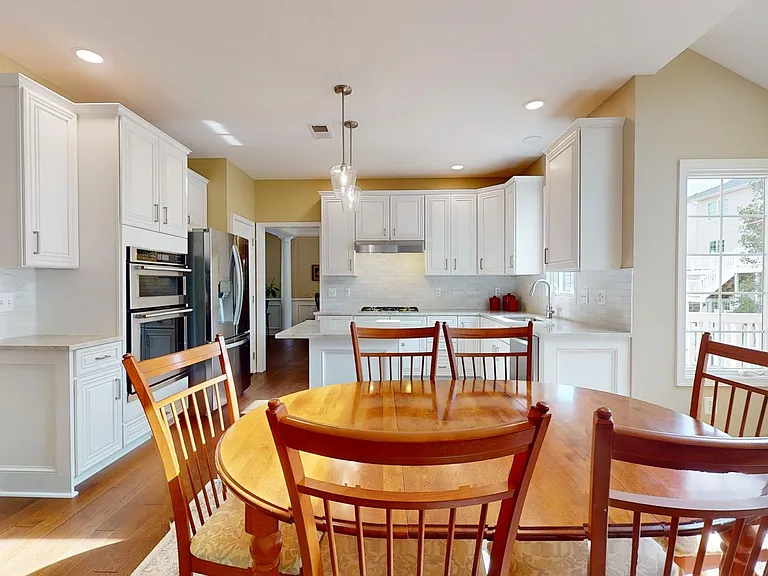 43911 Camellia St — Photo 15