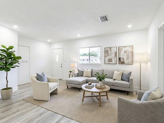 2nd image of 6440 SW 20th St