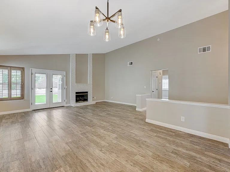 272 Comfort Dr — Photo 10