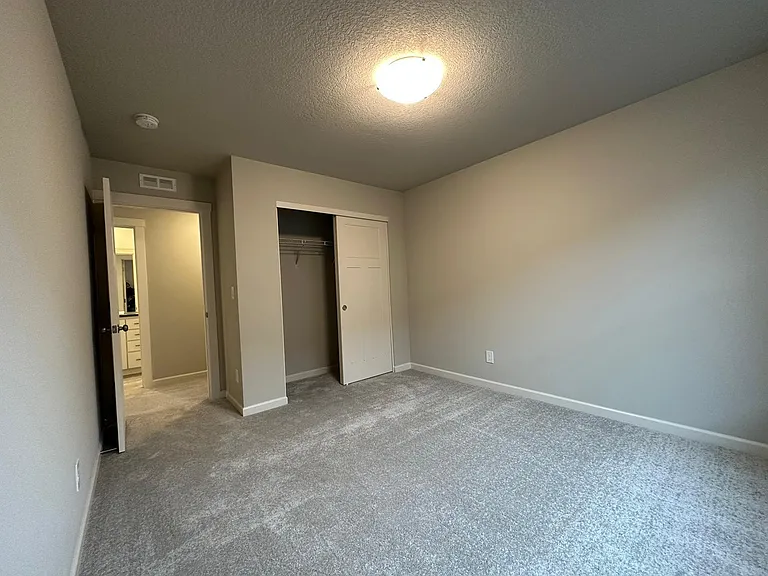 3818 SE 83rd Ave — Photo 26