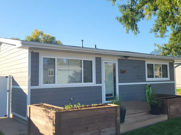 109 E 4th Ave, Fort Pierre, SD 57532