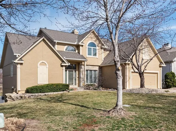 20508 W 98th Pl, Lenexa, KS 66220