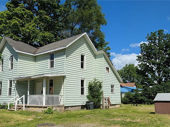2nd image of 327 Soper St