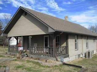 428 N Division St, Carterville, IL 62918