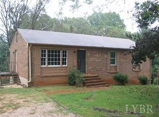 112 Hillview Dr, Lynchburg, VA 24502