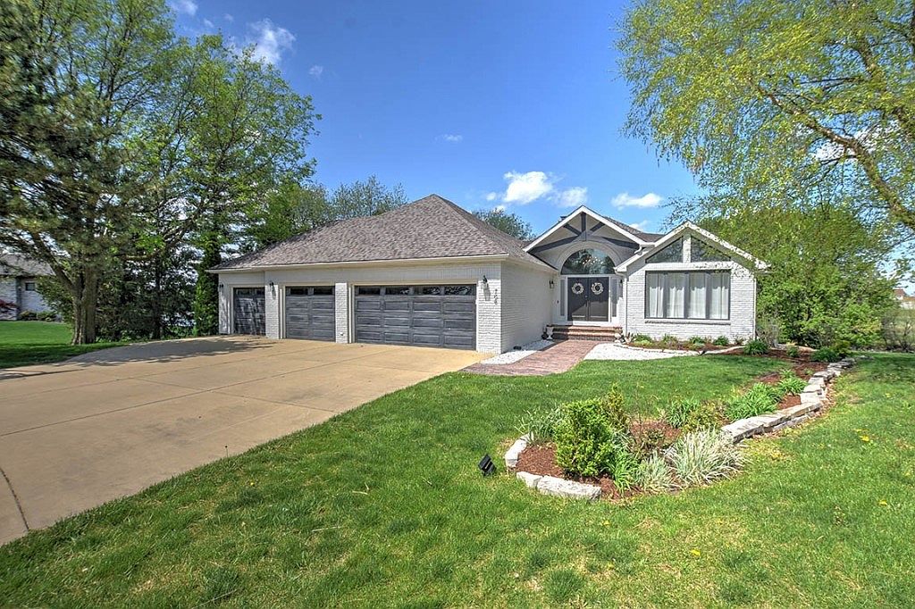 706 Stevens Creek Blvd, Forsyth, IL 62535 Zillow