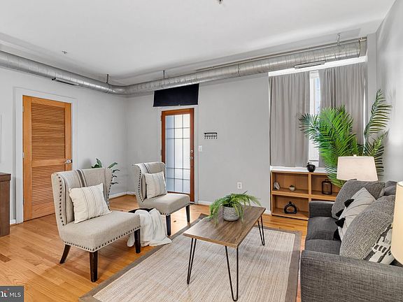 5th image of 804 Ploy St #3
