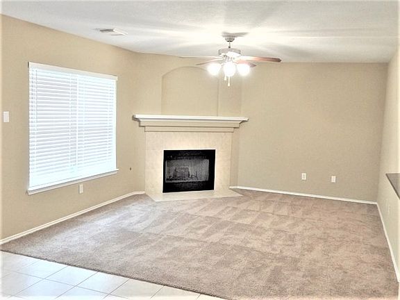 3rd image of 2723 Lost Maples Dr