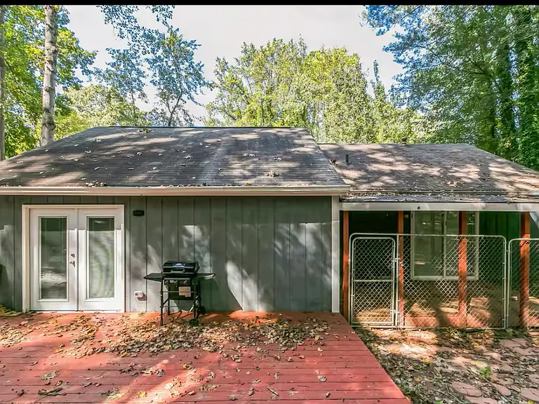 5121 Martins Crossing Rd — Photo 4