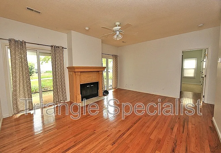 6020 Winterpointe Ln #101 — Photo 7