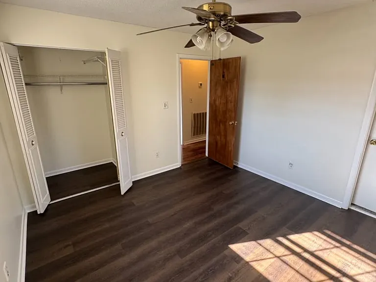 3212 Berkley Dr — Photo 15