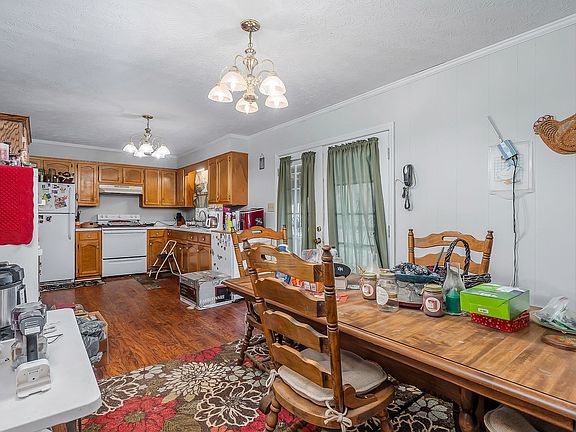 5th image of 9134 Belk Rd