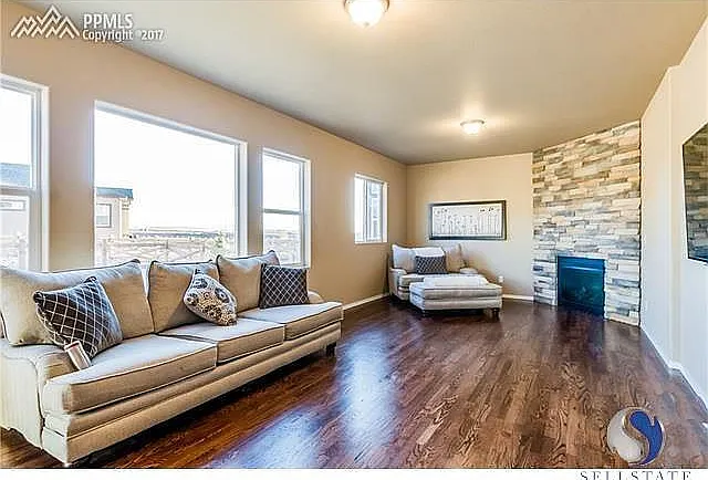 8774 Windy Plains Ct — Photo 11