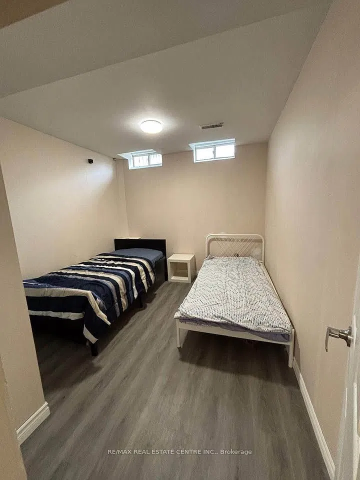 2 bed, $1,700 — Photo 3
