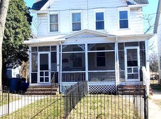 110 8th St, Salem, NJ 08079
